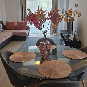  Apartment Teo Airport Residences Romania